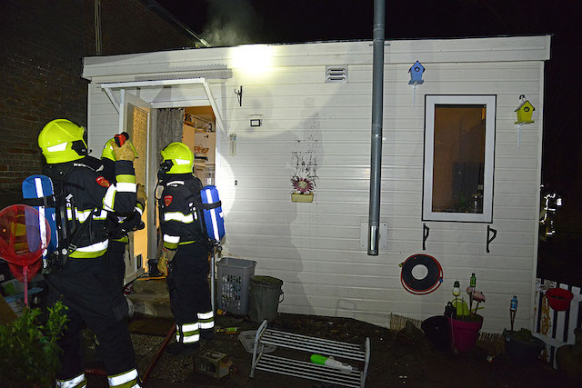 2021/6/20210109-21u17 GB 005 Brand woning Nieuwemeerdijk.jpg